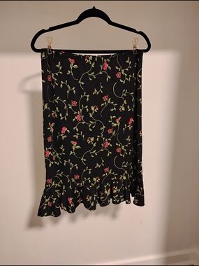 Collection By Cherokee Black Knee Length Skirt with Pink Floral Vine Print